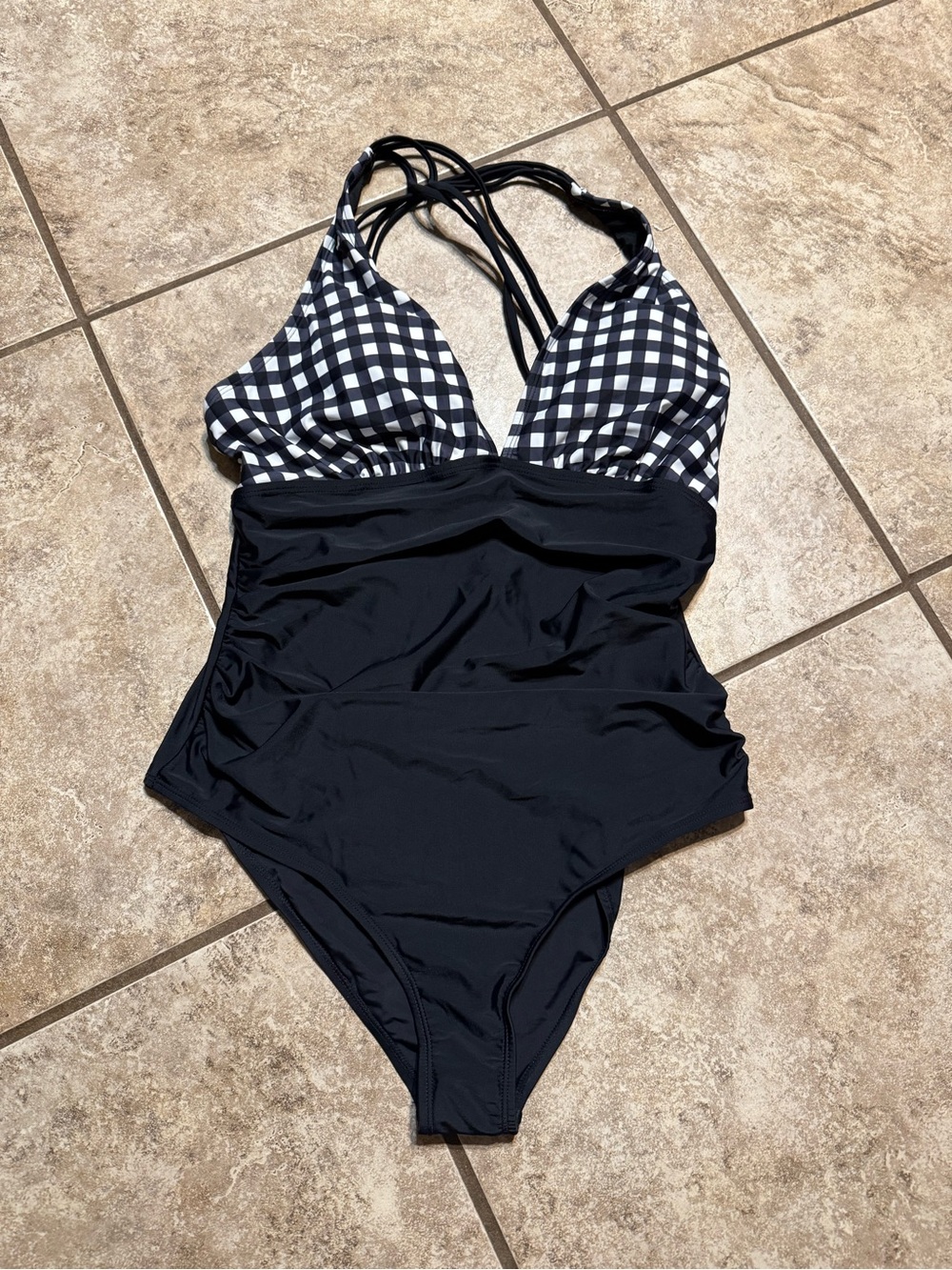 NWT cupshe Black One-Piece Swimsuit with Black & White Gingham Top